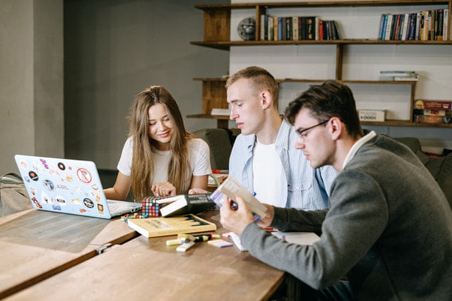 >Find the Right Learning Path for your Group Course online